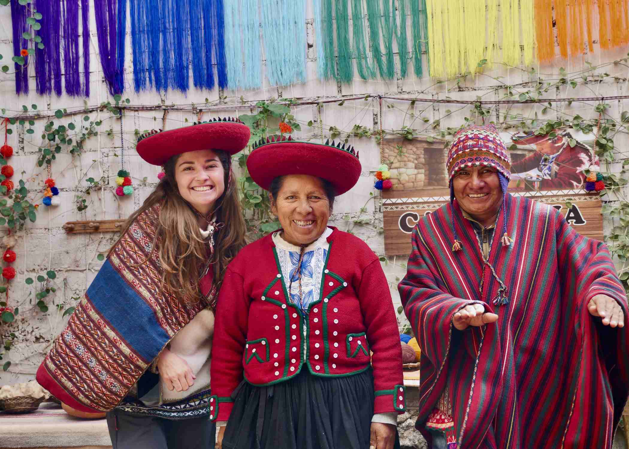 Chinchero poncho