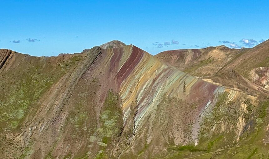 Un Día Inolvidable en Palcoyo: Entre Montañas Arcoíris y Cañón Oculto