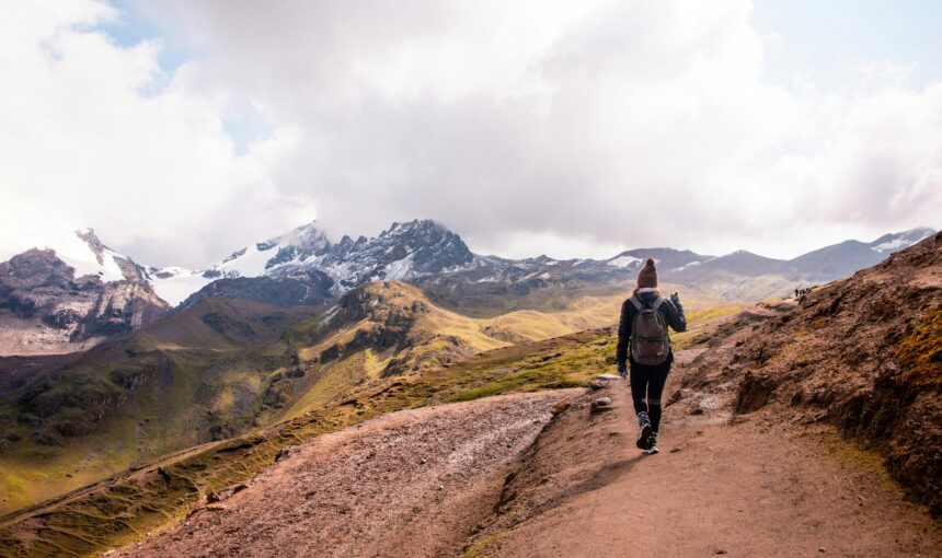 Las mejores caminatas en Perú: andar al ritmo de la naturaleza y la tradición